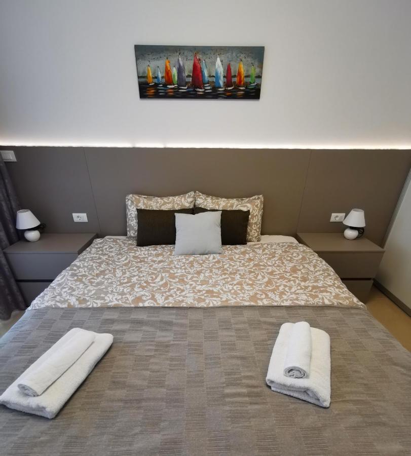 Black Pearl - Luxury Seaside App With Pool & Bbq, Istra 반졸레 외부 사진